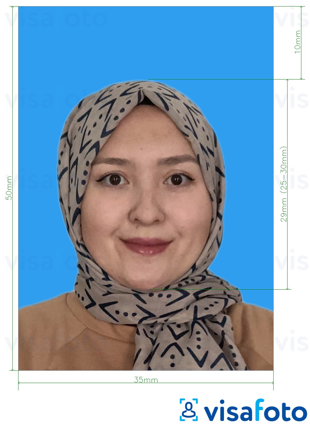 Exempel av foto för Malaysia Passport 35x50 mm blå bakgrund  med en optimal storlek